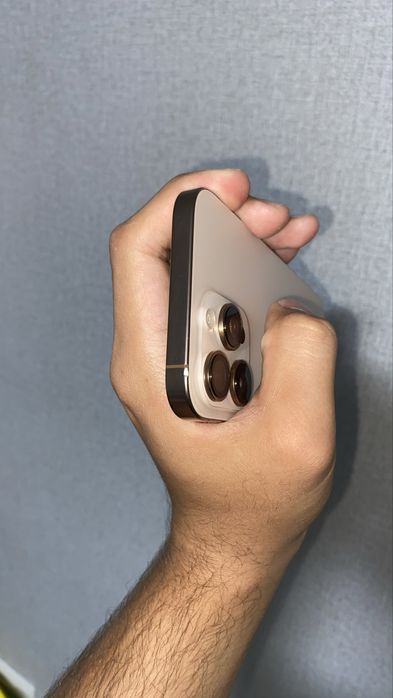 iPhone 16 Pro Max 256гб на гарантии