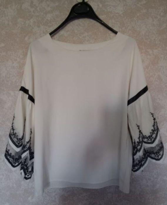 Продается женские вещи