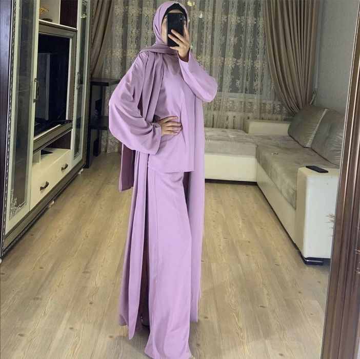 Продам женскую одежду