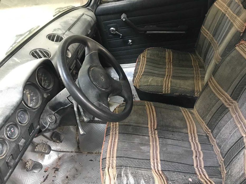 VAZ 2106 mashina 1986 yil , yuradigan, metallalomga sotaman