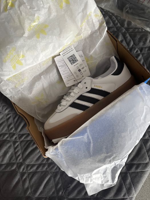Новые кроссовки adidas