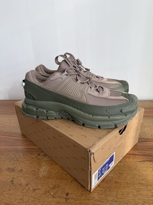 NIKE ZOOM VOMERO ROAM Mink brown Mărime: 45 Preț: 550 lei