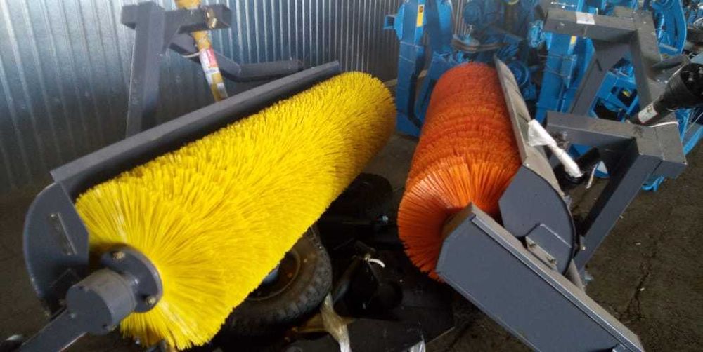 Коммунальная техника (Щетки, отвалы)