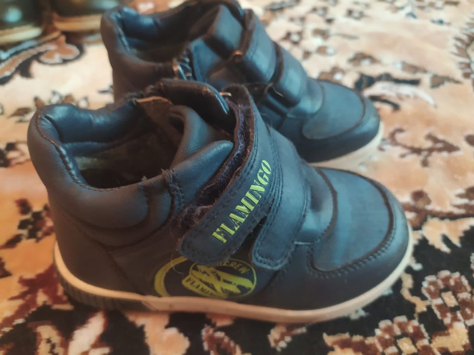 Продам ботинки утеплённые р 27