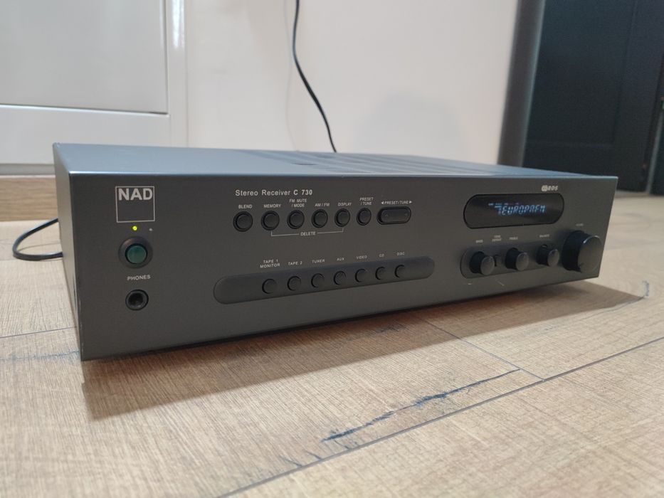 Statie NAD C730 amplificator  tuner amplituner