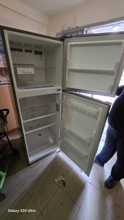 Lg xaladelnek sotiladi