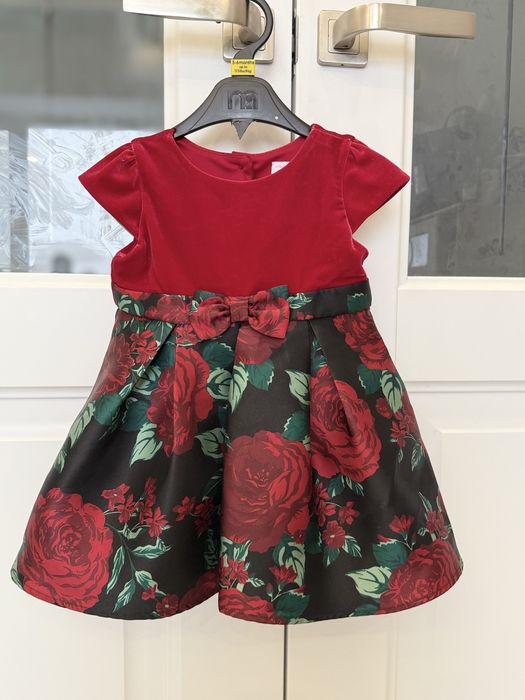 Продам платья для девочки