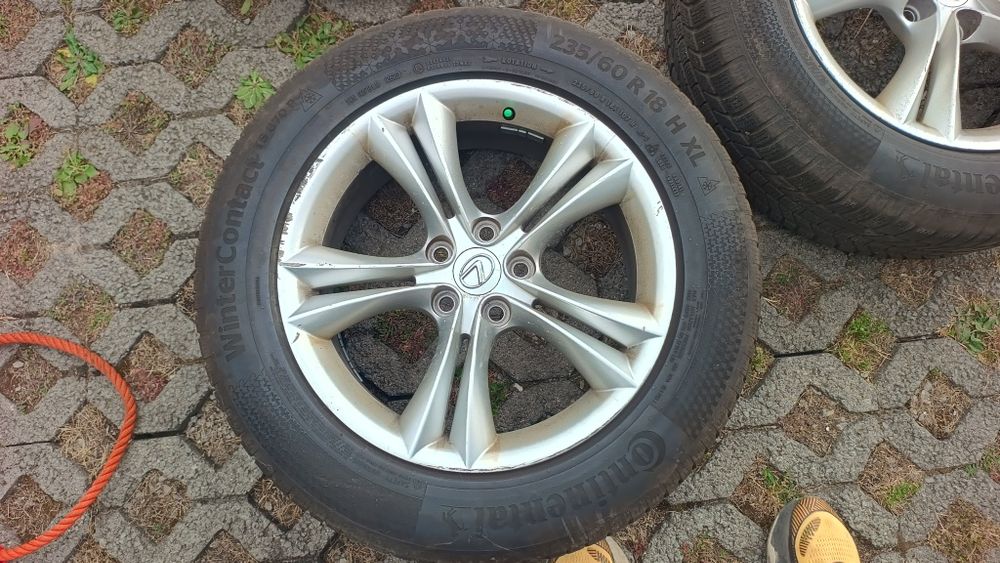 Гуми с оригинални 18" джанти за Lexus RX 450h