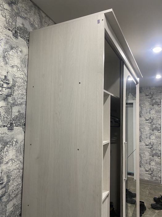 Шкаф в отличном состоянии,  для прихожей