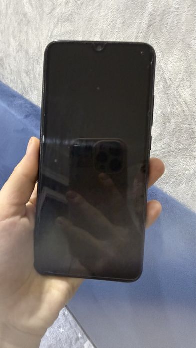 Телефон           .