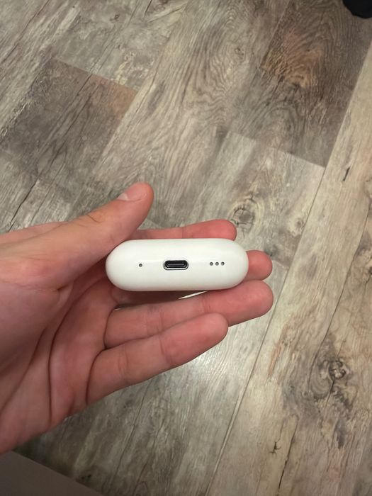 AirPods новые белые