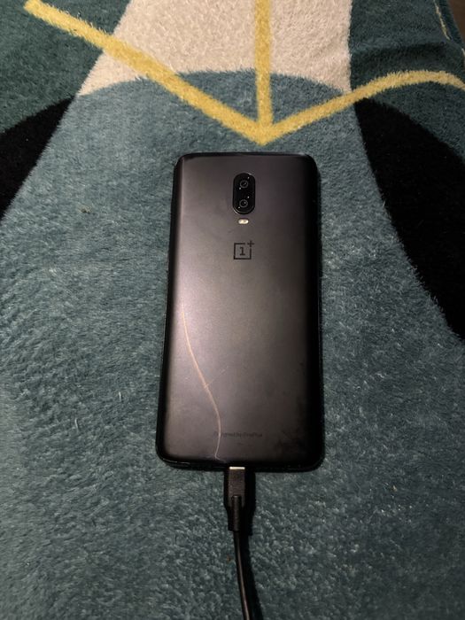 One plus 6t 256gb 8 gb ram
