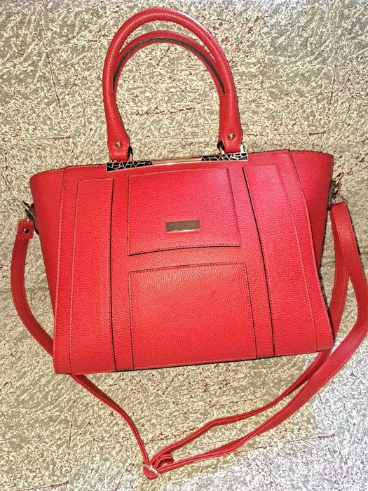 Кожаная сумка красная