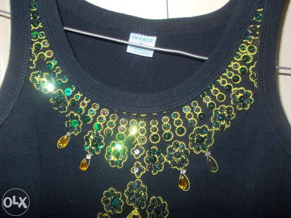 bluza cu model cu paiete M