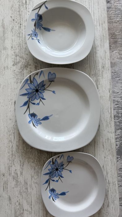 Порселанов сервиз чинийки