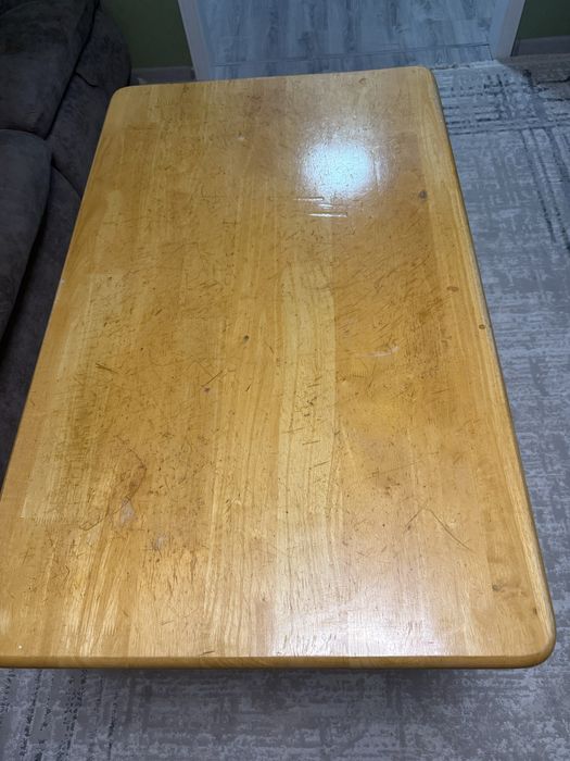 Стол кухонный деревянный