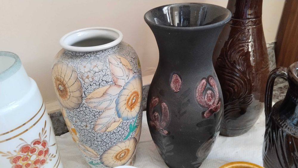 Вази най-различни