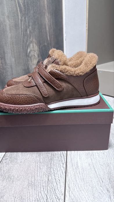 Зимний обувь  шоколадного цвета