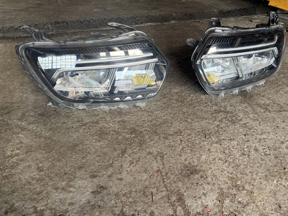 Far stanga / dreapta Full Led  Dacia Duster 2 facelift an 2021 2022 2023 2024 cod 260602515R