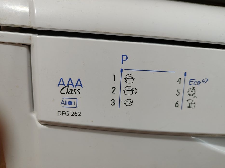 Продам посудомойку indesit dfg 262