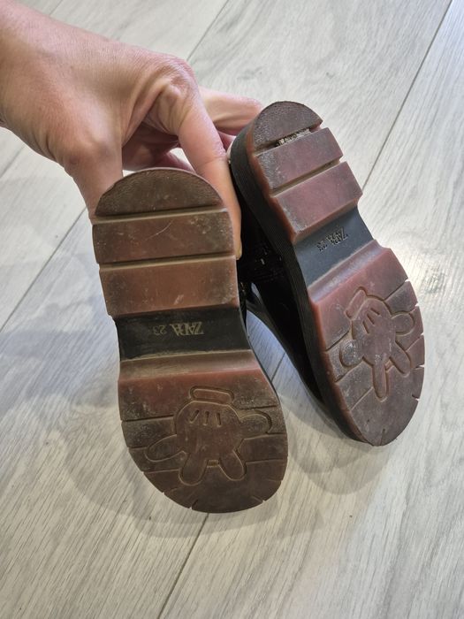 Стильные ботинки для девочки