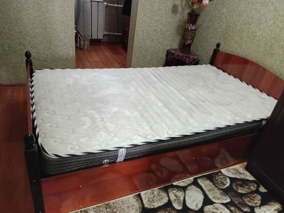 Продаётся кровать