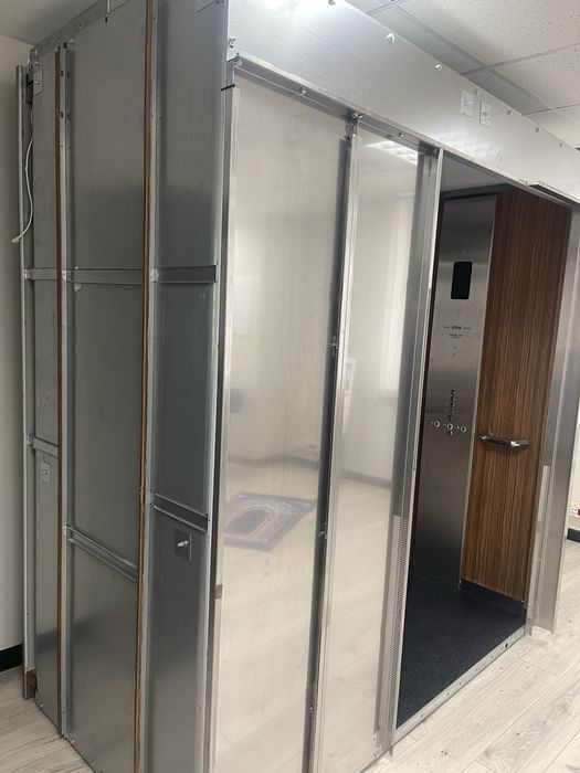 кабина лифта Отис