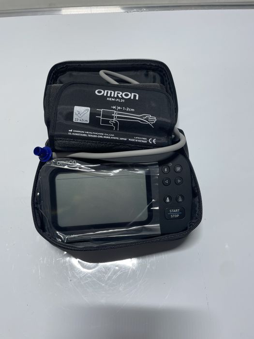 Tensiometru de brat automat OMRON M7 IT AFib, Tehnologie Intellisense, Alb