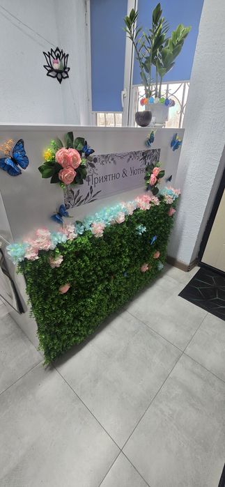 Стол ресепшн белого цвета