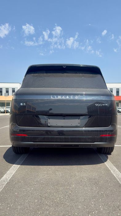 Lynk & Co 900 2,0 Ultra 2025-yil | AWD | 480 Ot kuchi | 220 km elektra