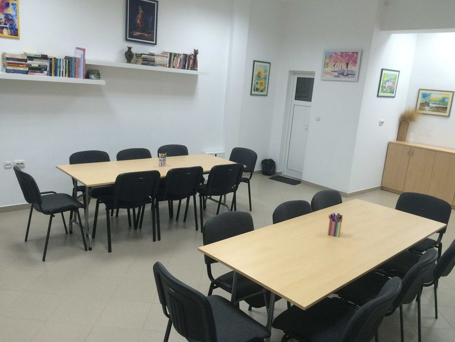 Зала под наем в широк център, 40 кв/м