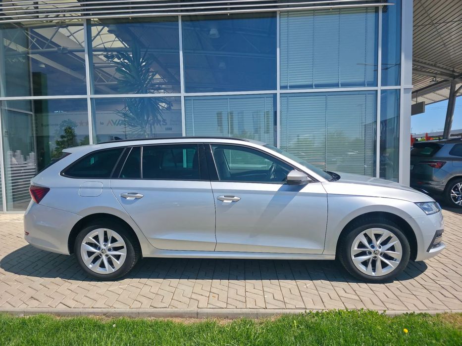 SKODA Octavia Combi 2023 — imagine 25