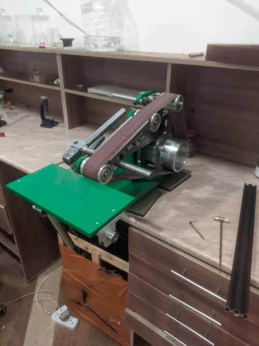 Продам гриндер на ленту 1250*50