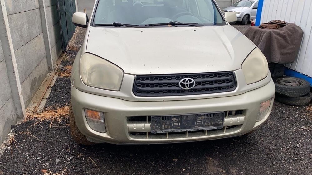 piese toyota rav 4 2001 motor cod 1AZ-FE benzină cutie manuala bara fata capota far aripa roti Haion luneta geam planetară diferențial grup cutie transfer dezmembrez model pe benzină 150 Hp