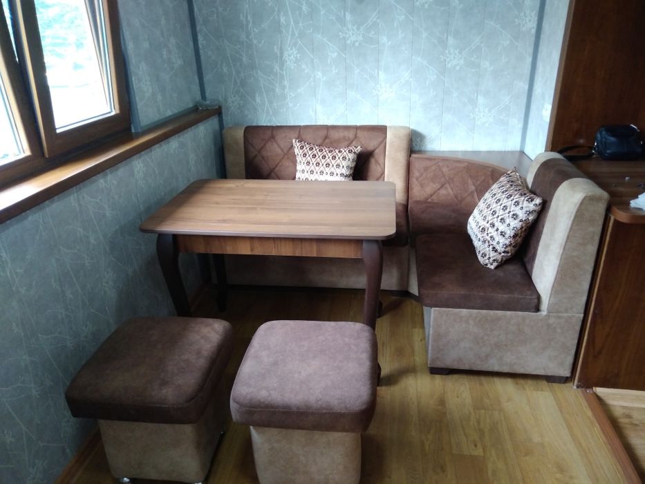 Кухонный уголок на заказ.