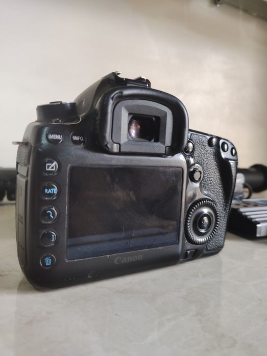 Canon Mark 3 kamera sotiladi