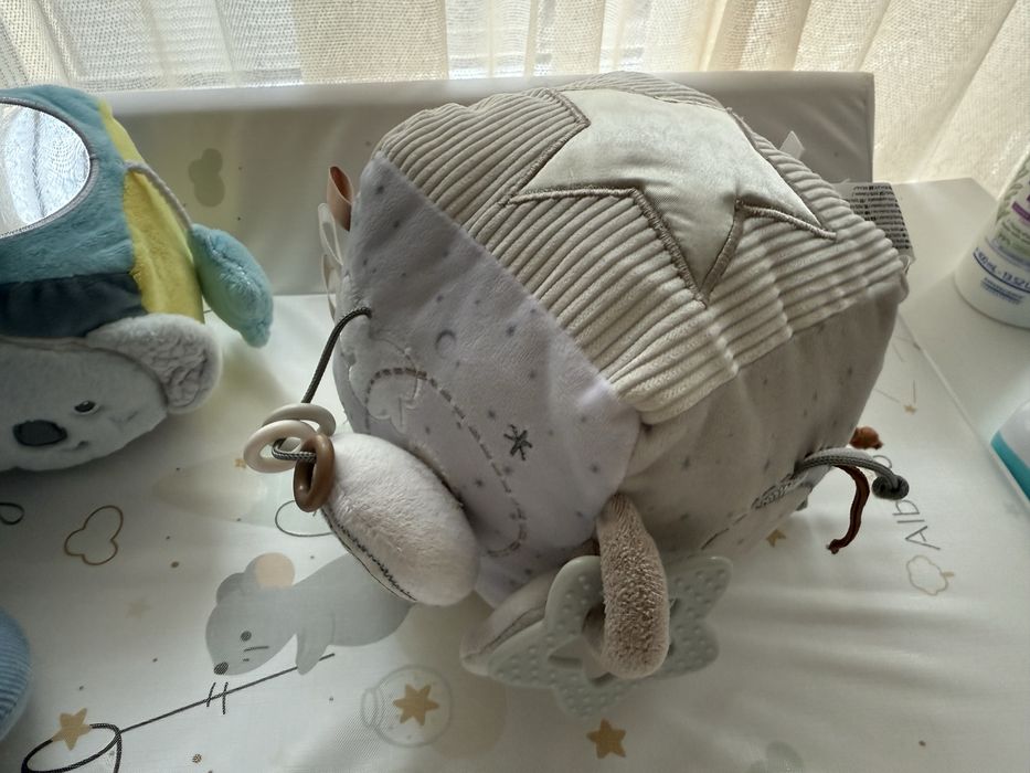 Лот Бебешки играчки 0-18 месеца