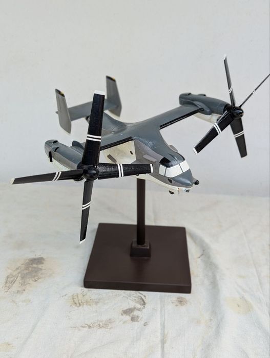 Продам модель самолета BoeingCV-22