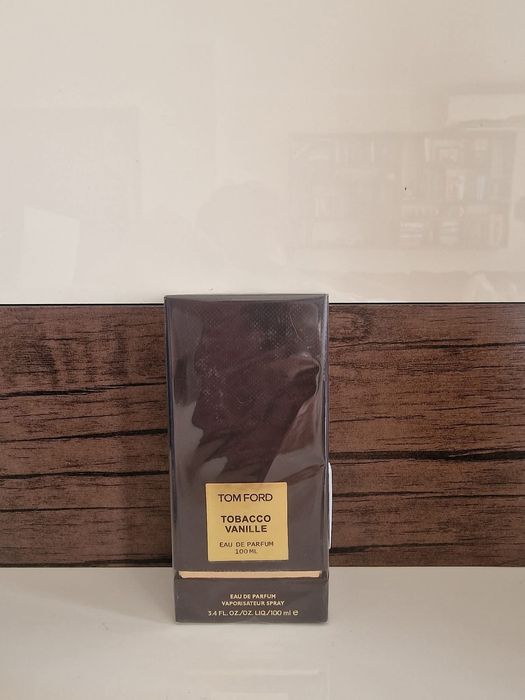 Страхотни дамски и мъжки парфюми нови