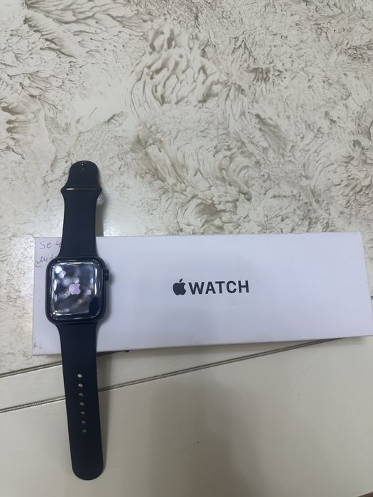 Apple watch se2 ,44мм