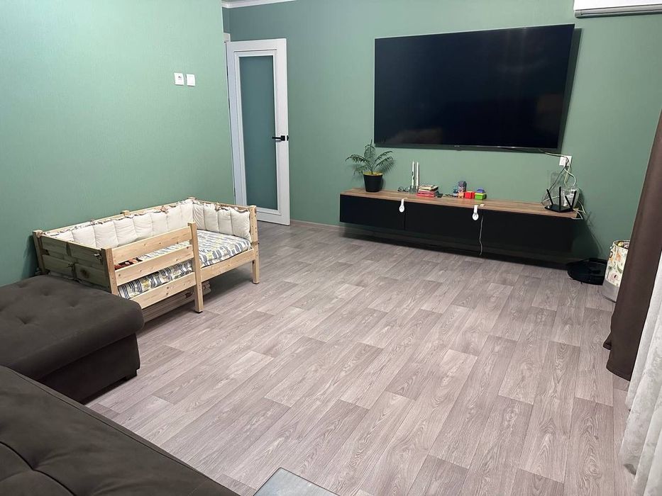 Продам 3 ком квартиру район Дошкольника.