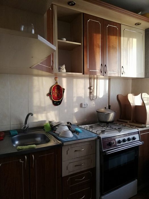 Сдам 2 КВ Черёмушки, можно командировочным,студентам 200 тыс ком услуг