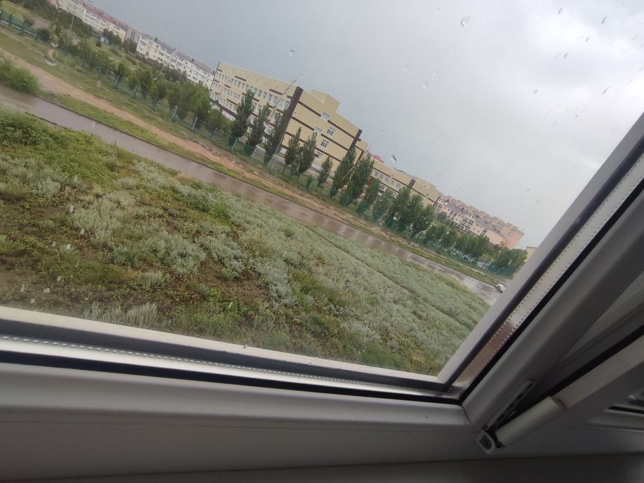 Срочно продам пластиковое окно