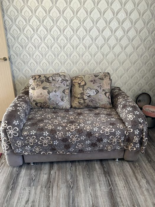 Продаю раскладной диван