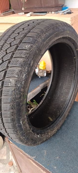 Продавам  нова зимна гума