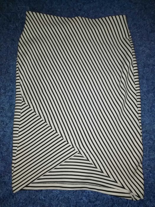 Fuste diferite modele și mărimi