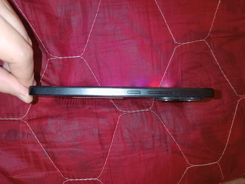 Продаётся мобильный телефон REDMI NOTE 14