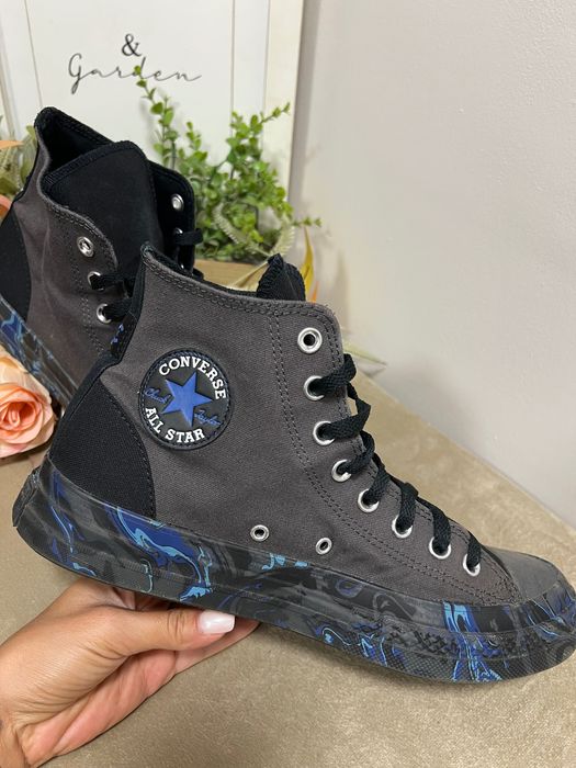 Жестоки мъжки кецове Converse