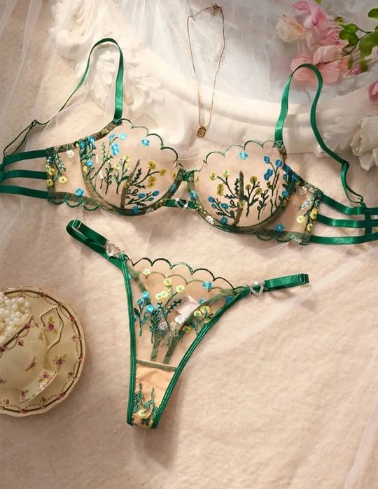 Дамско секси,стилно бельо и бански комплекти