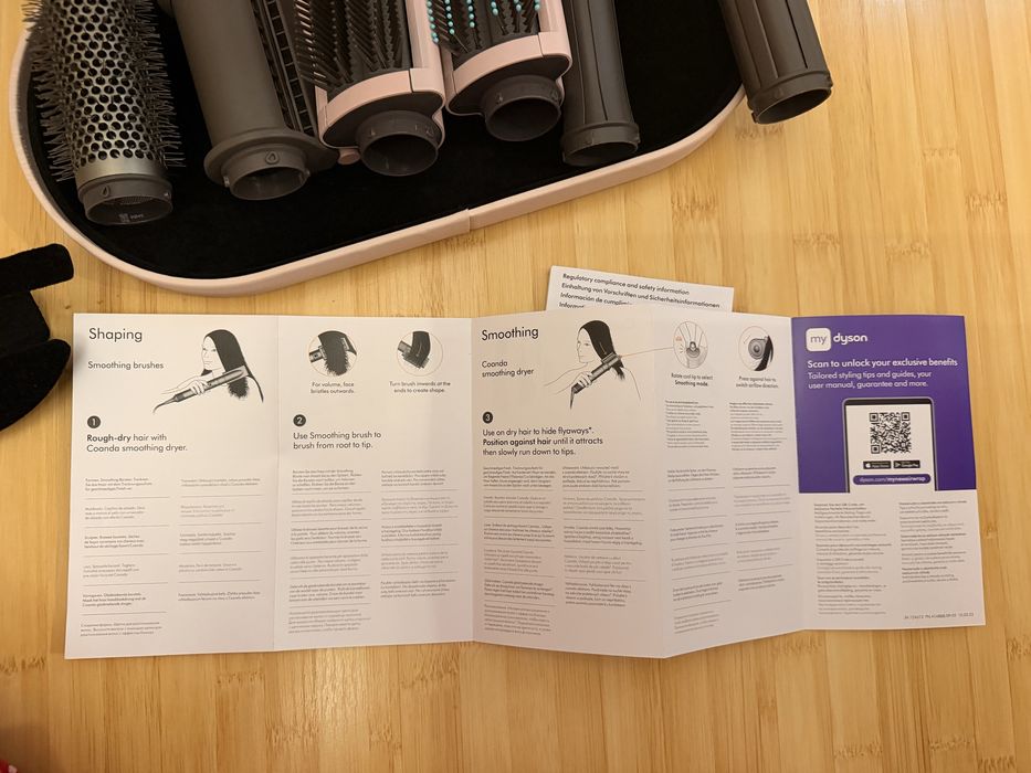 Dyson Airwrap – roz, albastru și portocaliu
